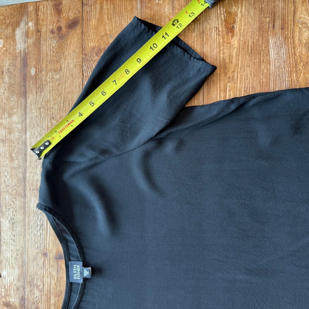 Eileen Fisher Black Silk Short Sleeve Round Neck Minimalist Career Top Med EUC - Picture 9 of 10